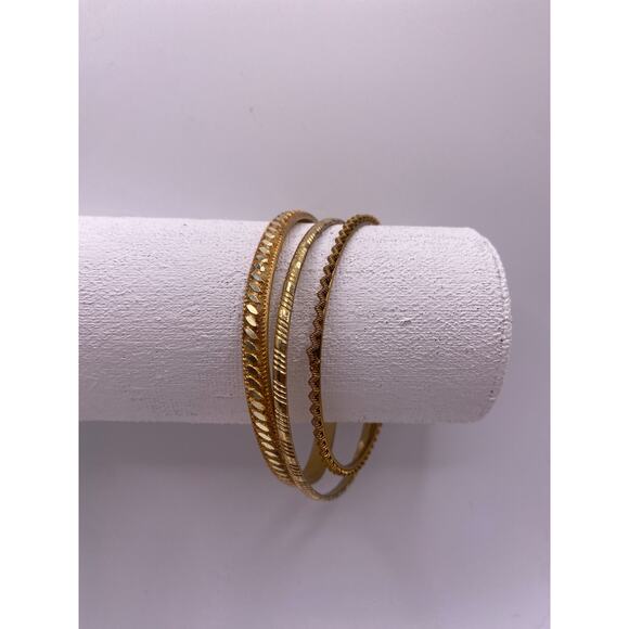 Vintage Trio Gold Tone Bracelets 7” - Picture 9 of 9